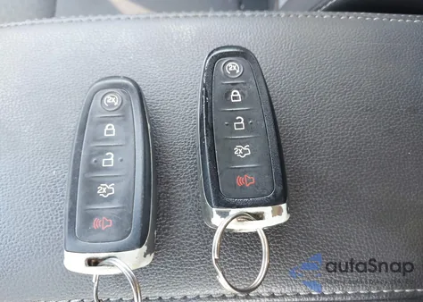 2019 Ford Escape Se z USA, uszkodzony, nr VIN 1FMCU9GD0KUA61306